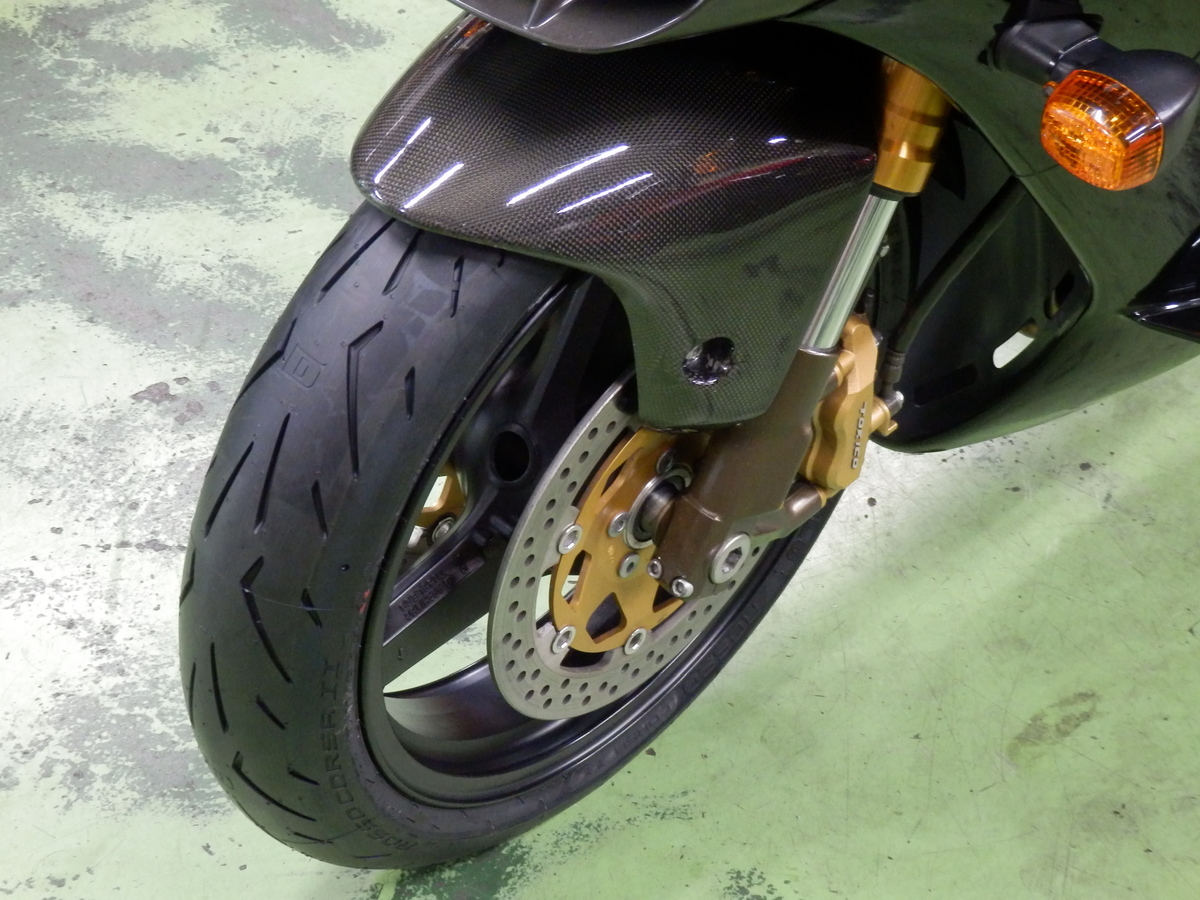 カワサキ ZX-12R『タイヤ交換』ピレリ ロッソコルサ2 - NAPS-ON マガジン