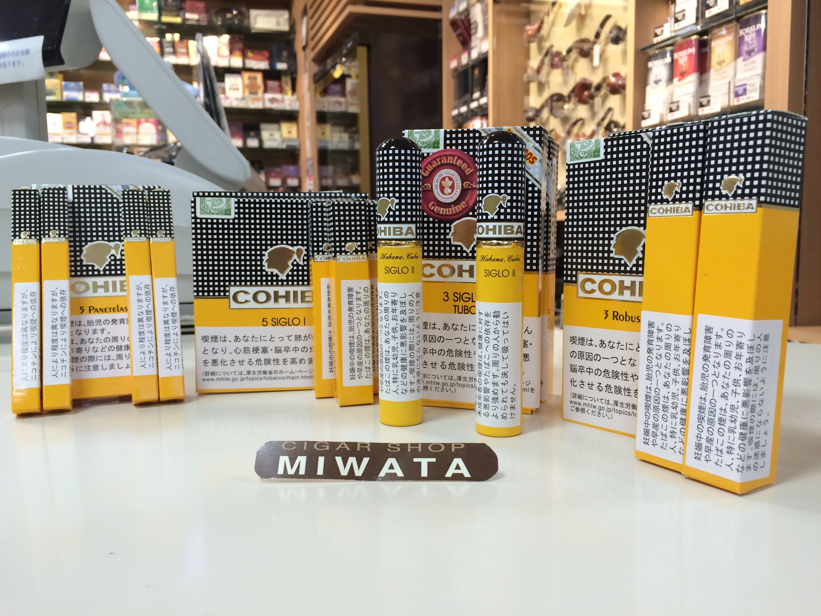 プレミアムシガー「COHIBA コイーバ」多数在庫取り揃えております