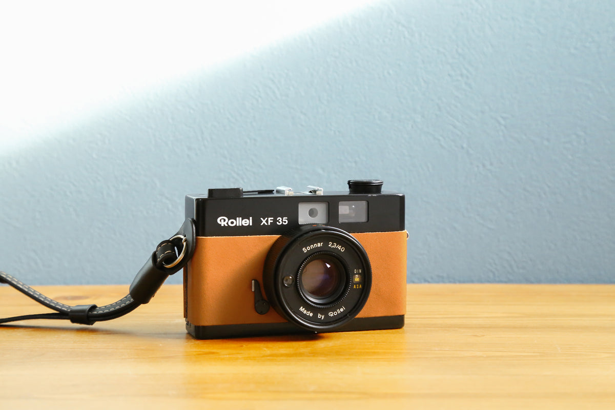 Rollei XF 35 フィルムカメラ美品！予備電池付！ Rollei XF35 carota