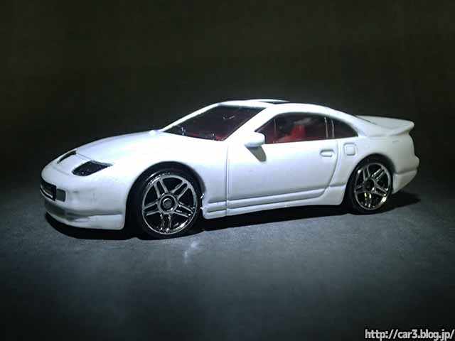 ホットウィールのNISSAN 300ZX TWIN TURBOはZ32型フェアレディZの新金