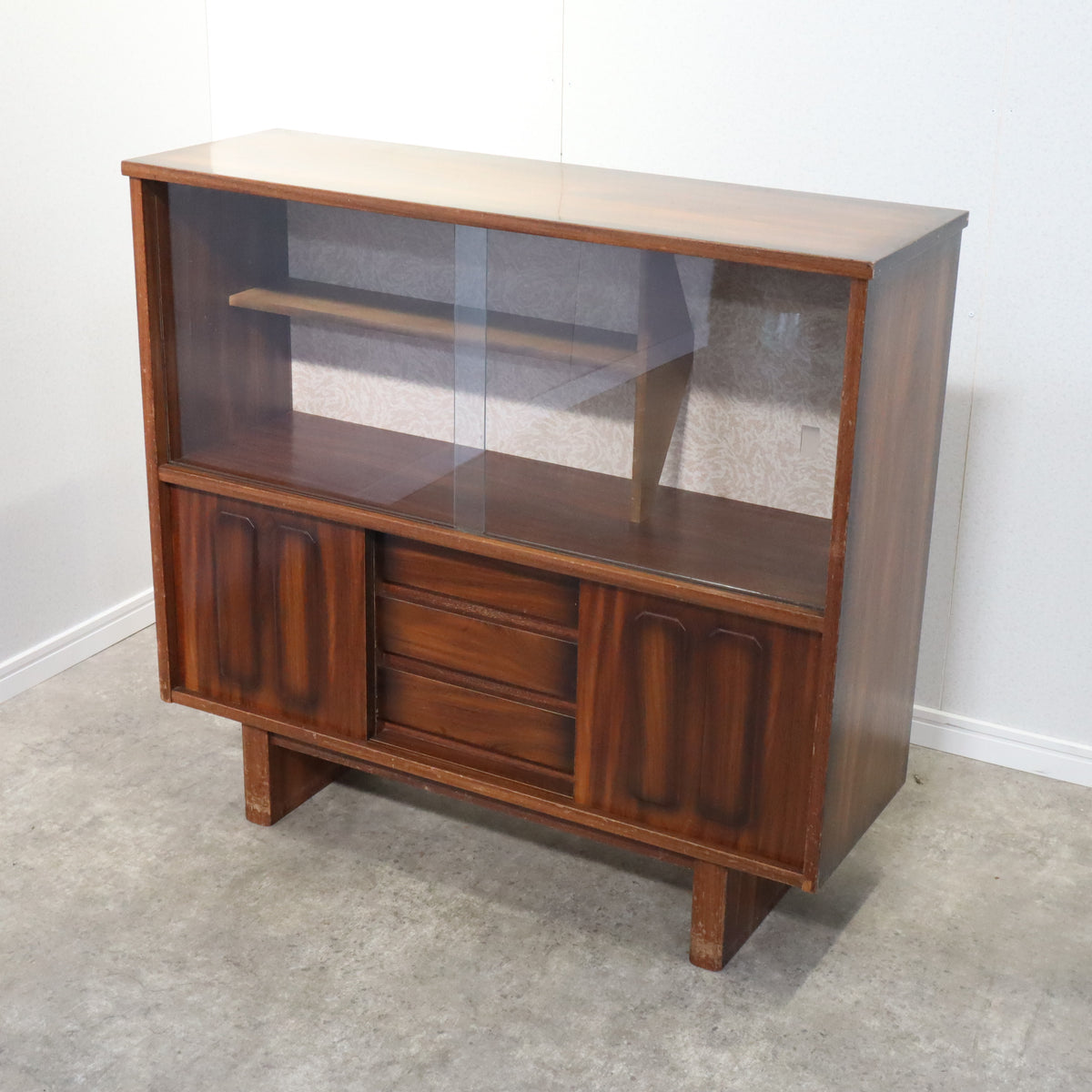 ガラスキャビネット 昭和レトロ 収納棚 戸棚 飾り棚 茶箪笥