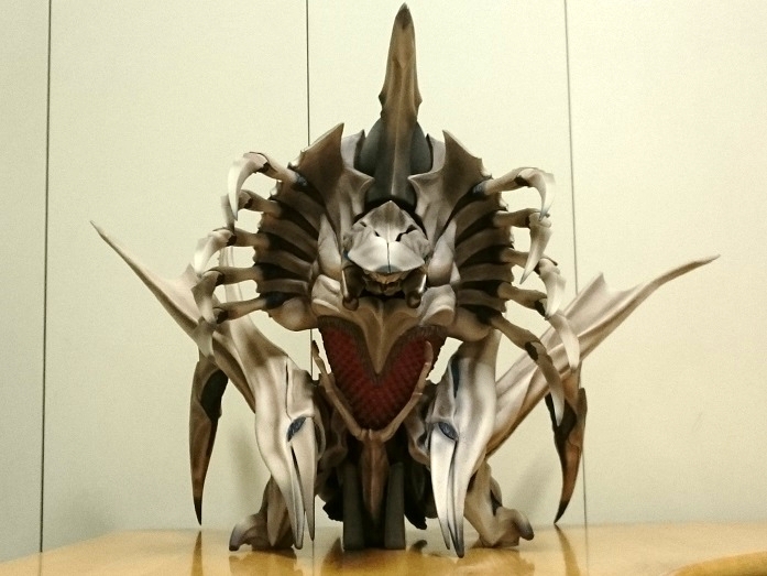 とんでもない巨大ソフビが到着、エクスプラス製「大怪獣シリーズ