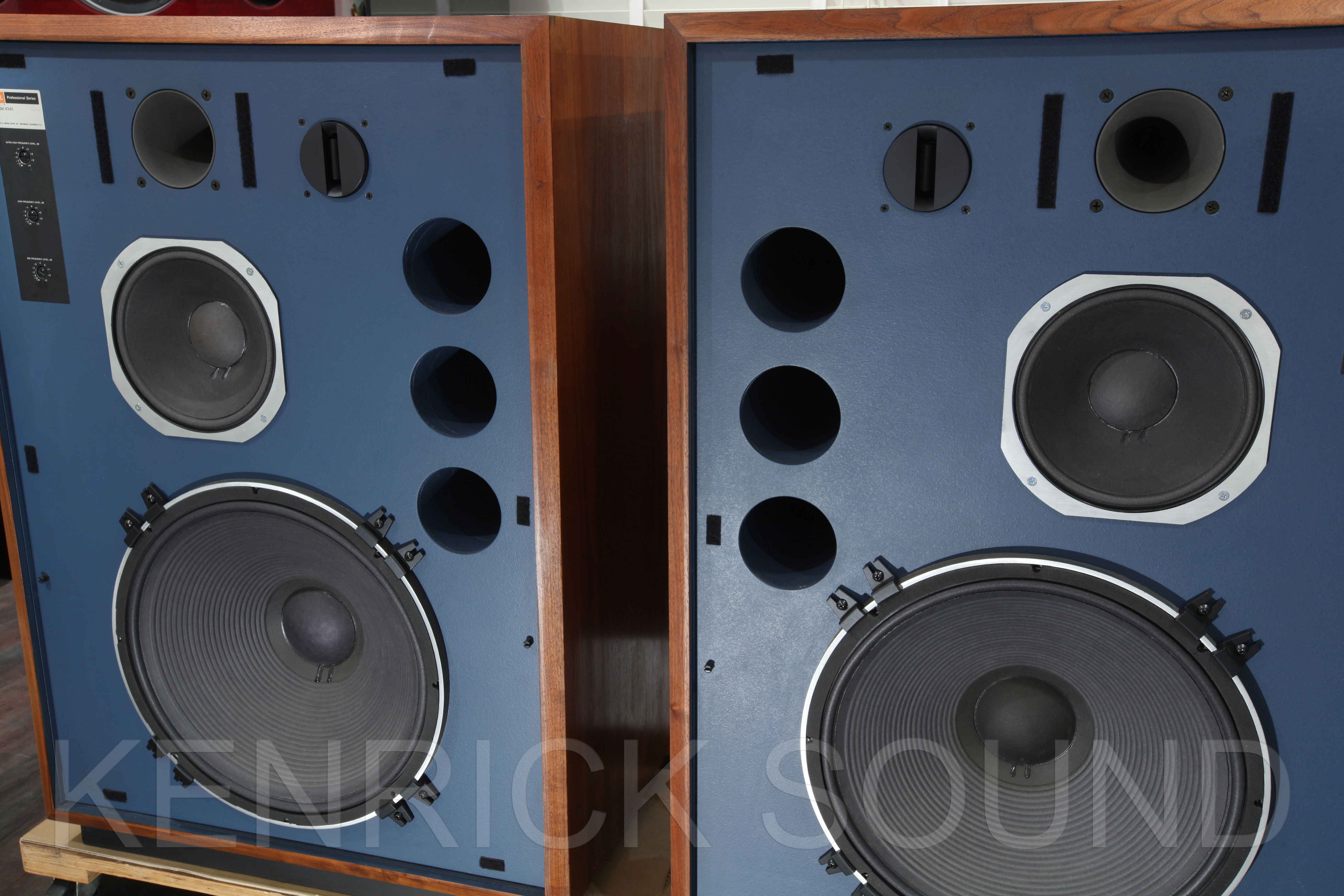 gauss 5842 スピーカー 15インチ安定した低音の魅力。 gauss 5842