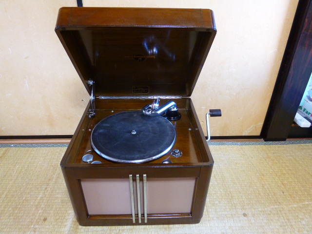 テイチクポータブル蓄音機T-23