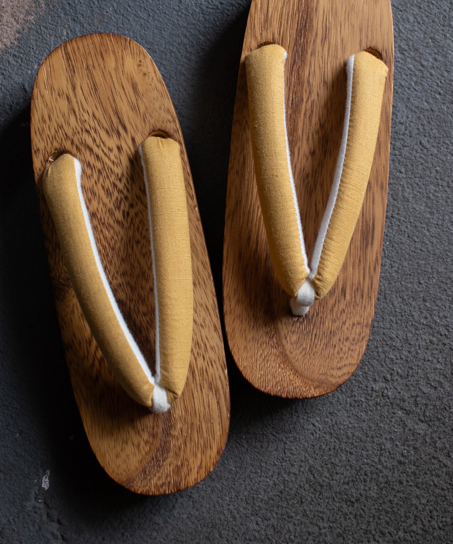 茶木下駄 - 麻無地-マスタード – ゆかた館グレース