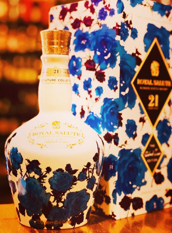 ロイヤルサルート 21年 リチャードクイン・エディション 40% – 伊勢屋酒店