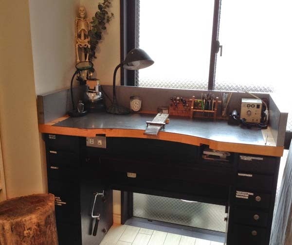 彫金机 ジュエリーデスク 作業机 彫金机です 彫金机 ZX｜製品紹介