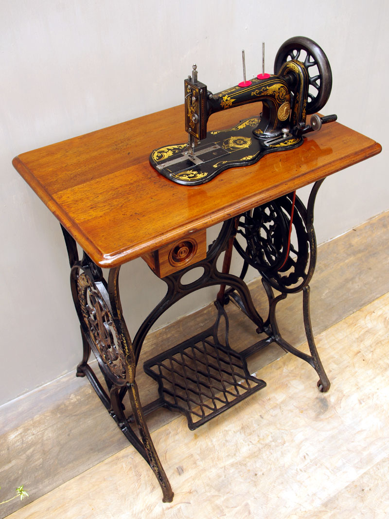 SINGER 足踏み式ミシンスタンド！脚！鋳鉄製 アンティーク レトロ