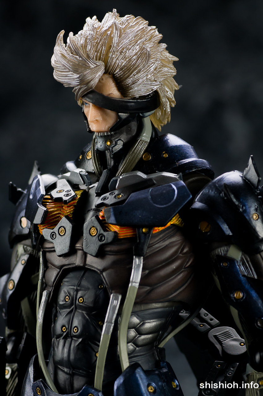 未開封 L GEAR RISING プレイアーツ改 雷電フィギュア 未開封 L GEAR