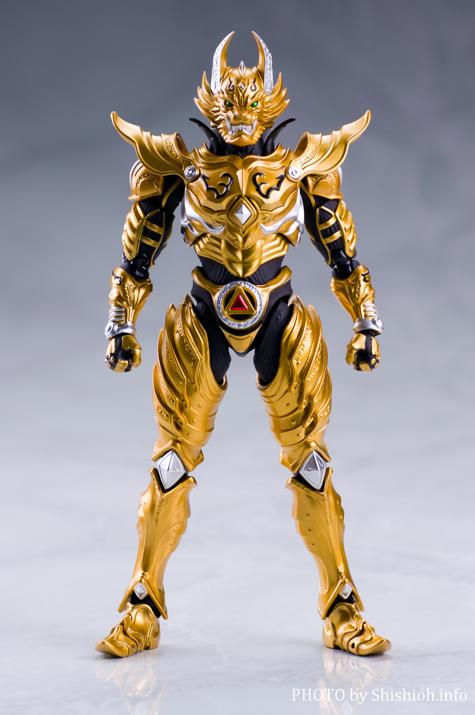 レビュー】 バンダイ 魂ウェブ商店 S.H.Figuarts 黄金騎士 ガロ（流牙