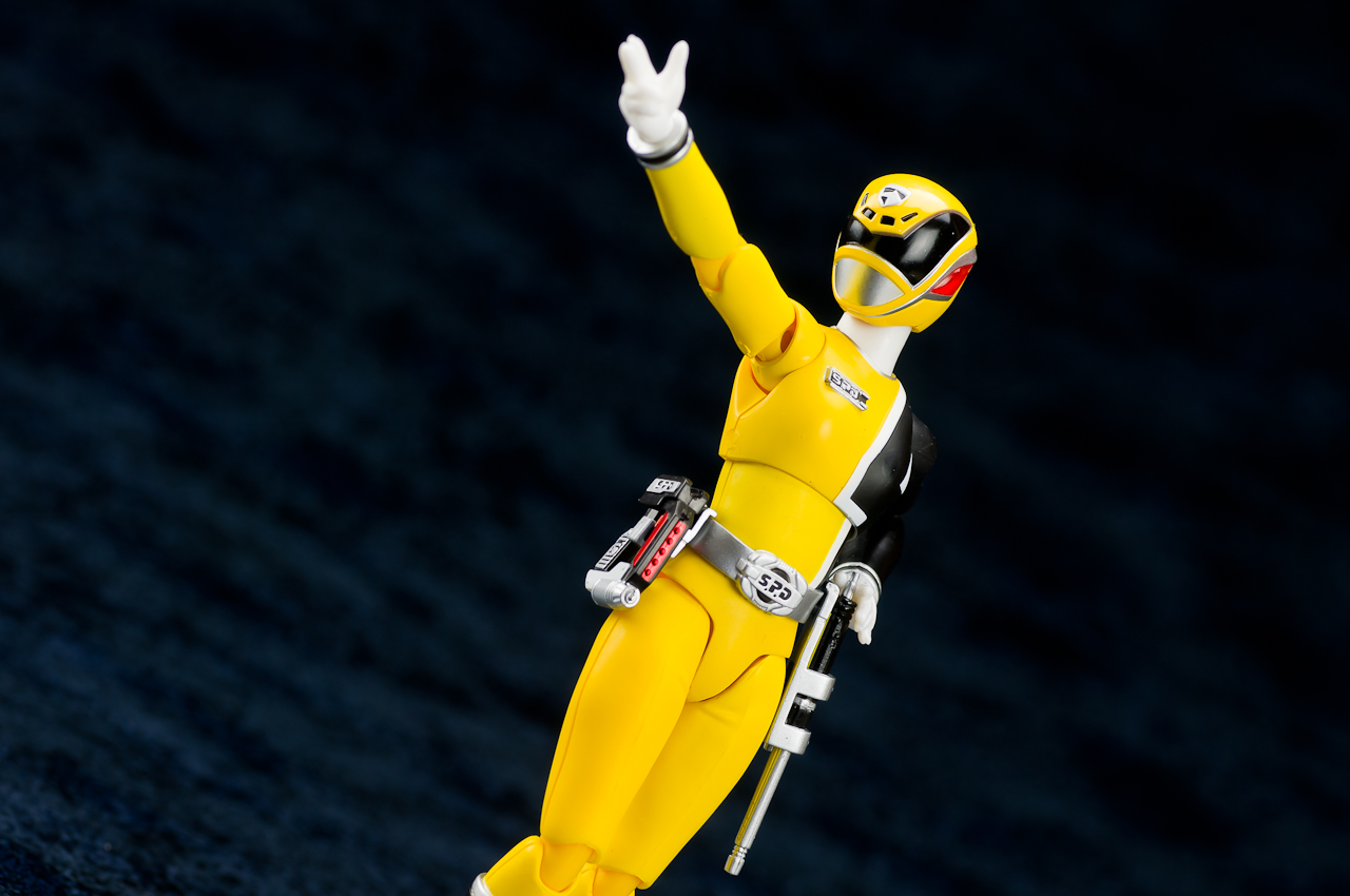 レビュー】 バンダイ 魂ウェブ商店 S.H.Figuarts デカイエロー [特捜