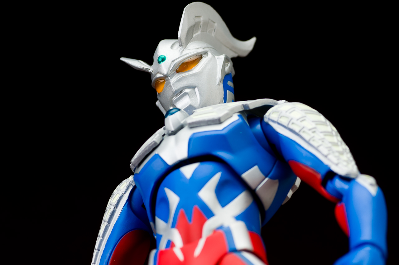 レビュー】 バンダイ ULTRA-ACT ウルトラマンゼロ [ 大怪獣バトル