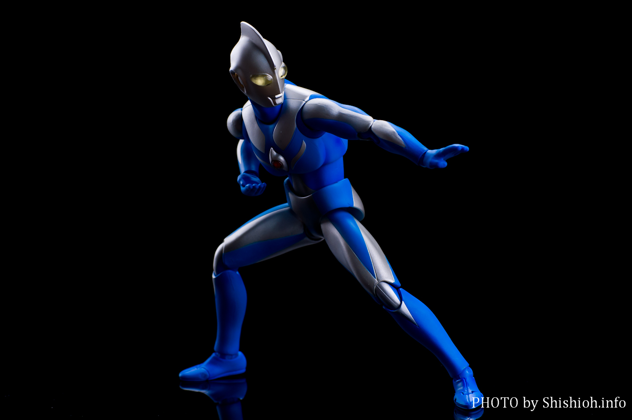 レビュー】 バンダイ 魂ウェブ商店 ULTRA-ACT ウルトラマンコスモス