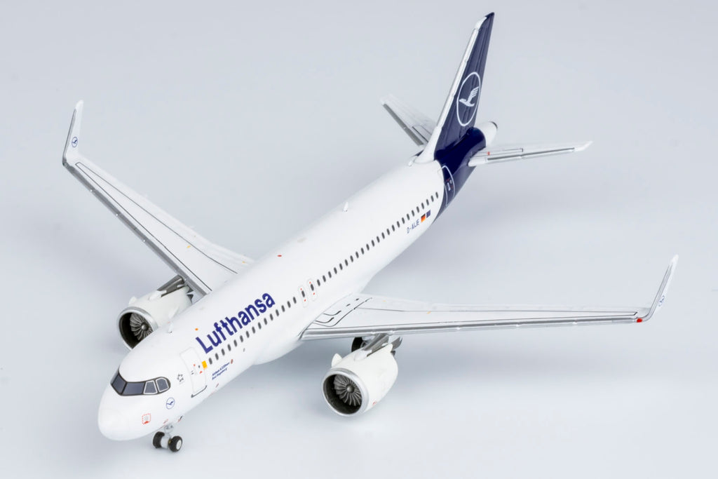 全日空商事 1/144 ANA A320 neo Solid model 全日空商事 1/144 ANA