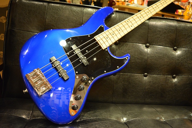 青い4弦エレキベース エレキベース ブルー 4弦 エレキベース 4弦」の