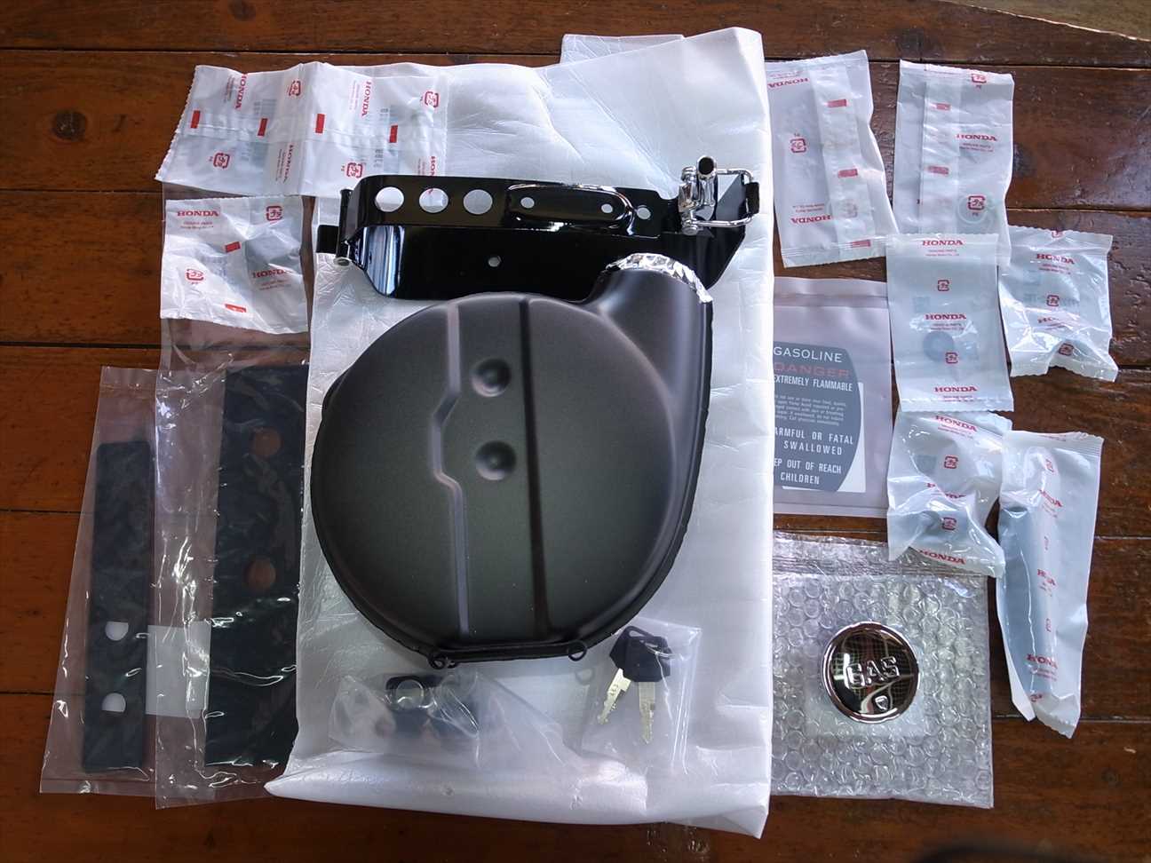 公式 CT110 ハンターカブ 純正サブタンクホルダー