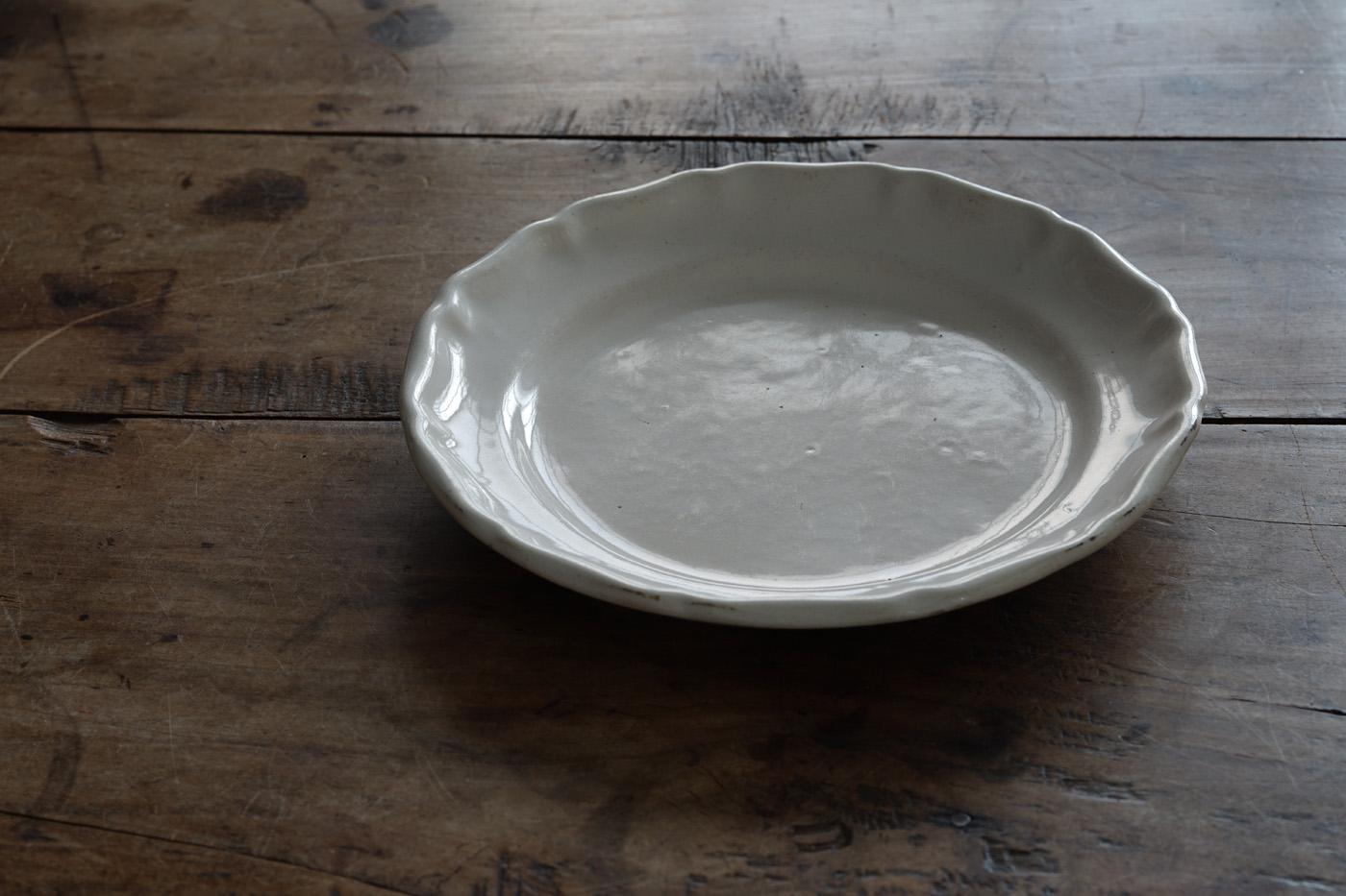 gallery yaichi/antique/tableware/Moustiers Large Round Plate