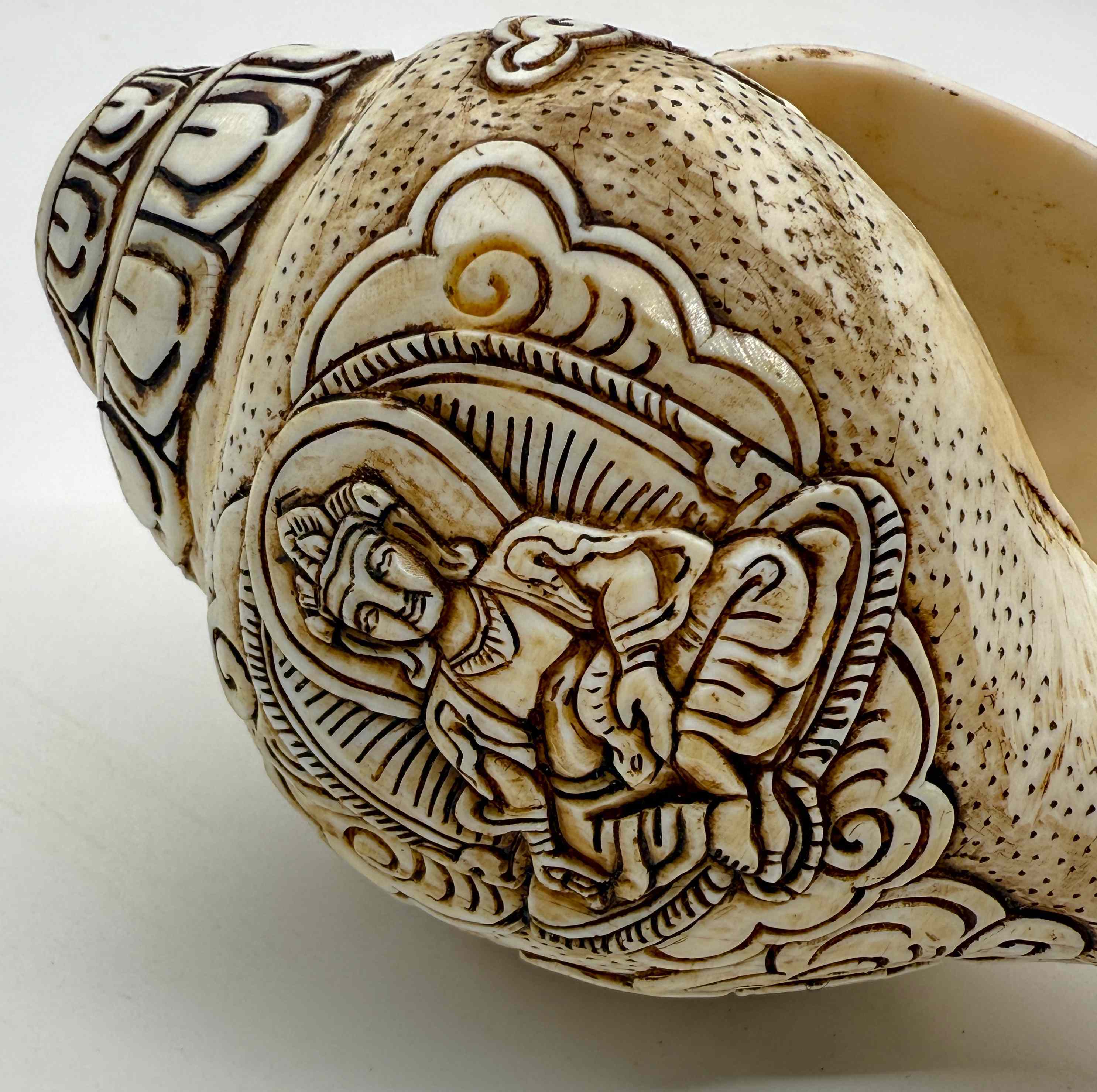 ◇チベット密教法具 法螺貝（シャンカ）十一面千手千眼観音菩薩-