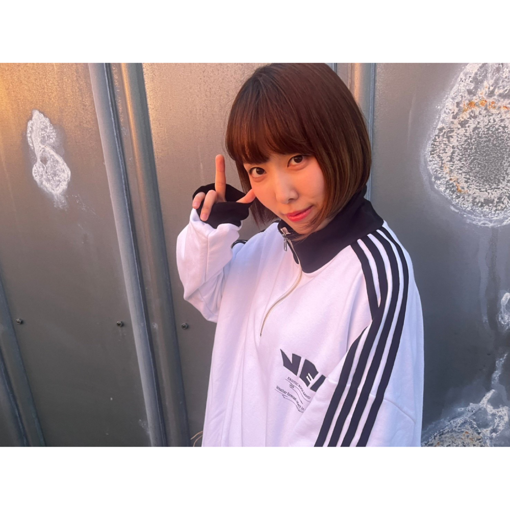 NEE ハーフジップdindon