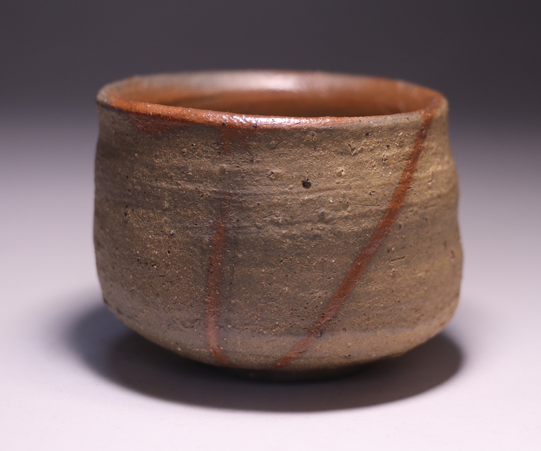 高力芳照 作 「備前火襷酒呑」 ～備前焼専門卸小売店 川口陶楽苑～