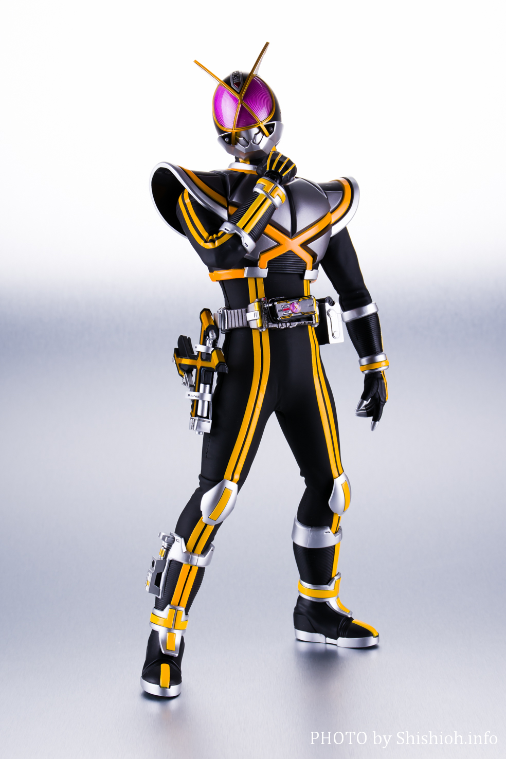 レビュー】リアルアクションヒーローズ No.509 RAH DX 仮面ライダーカイザ