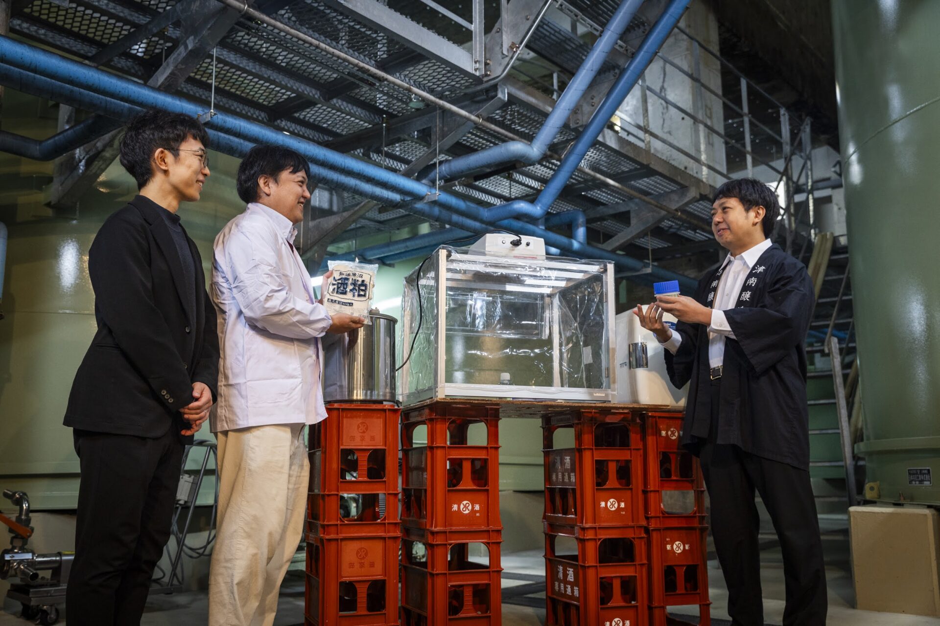 津南醸造は、細胞培養技術を扱うインテグリカルチャーと共同開発を