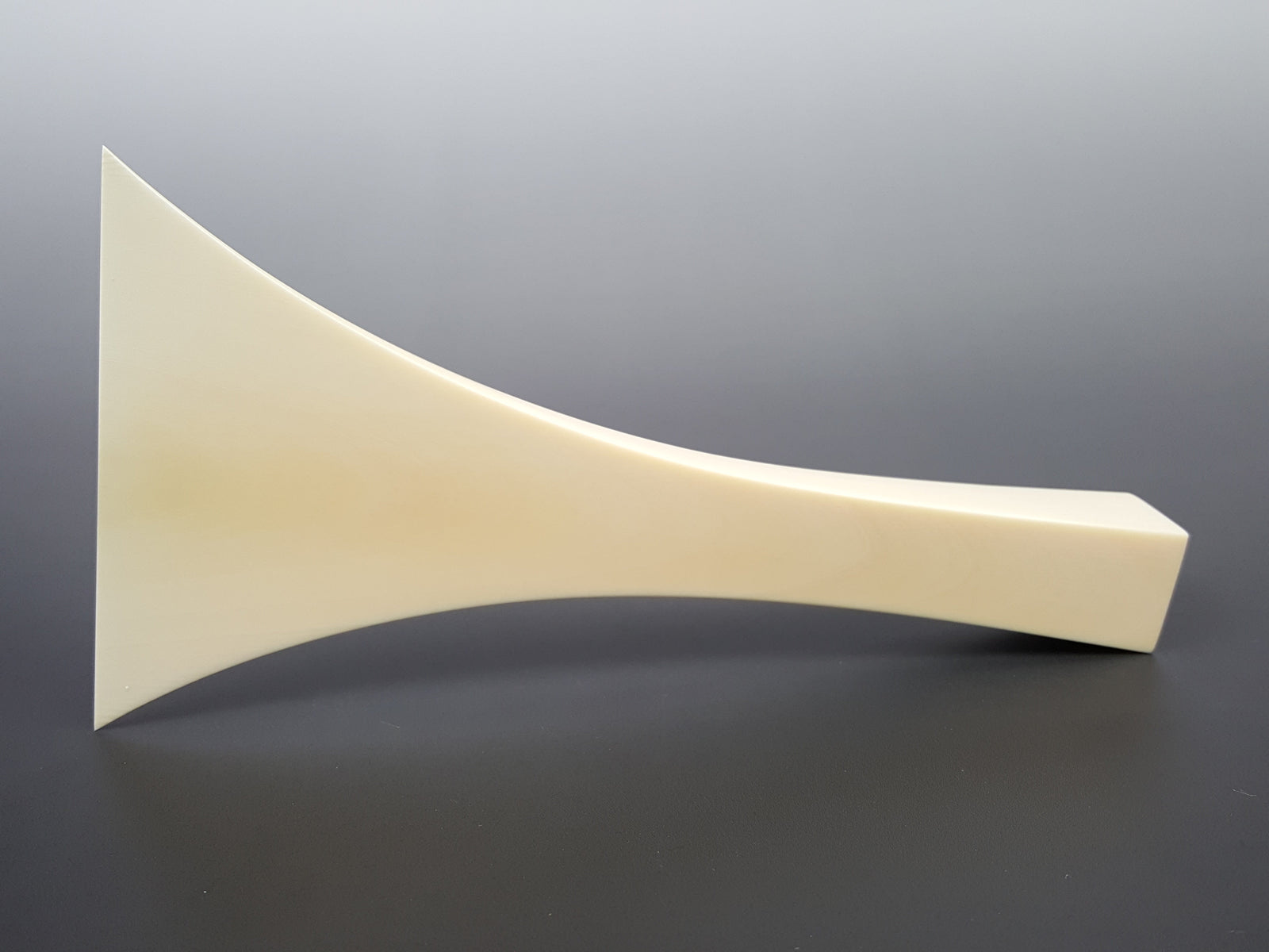 超美品】最高級 象牙風 三味線 丸撥 定価150万 民謡三味線用