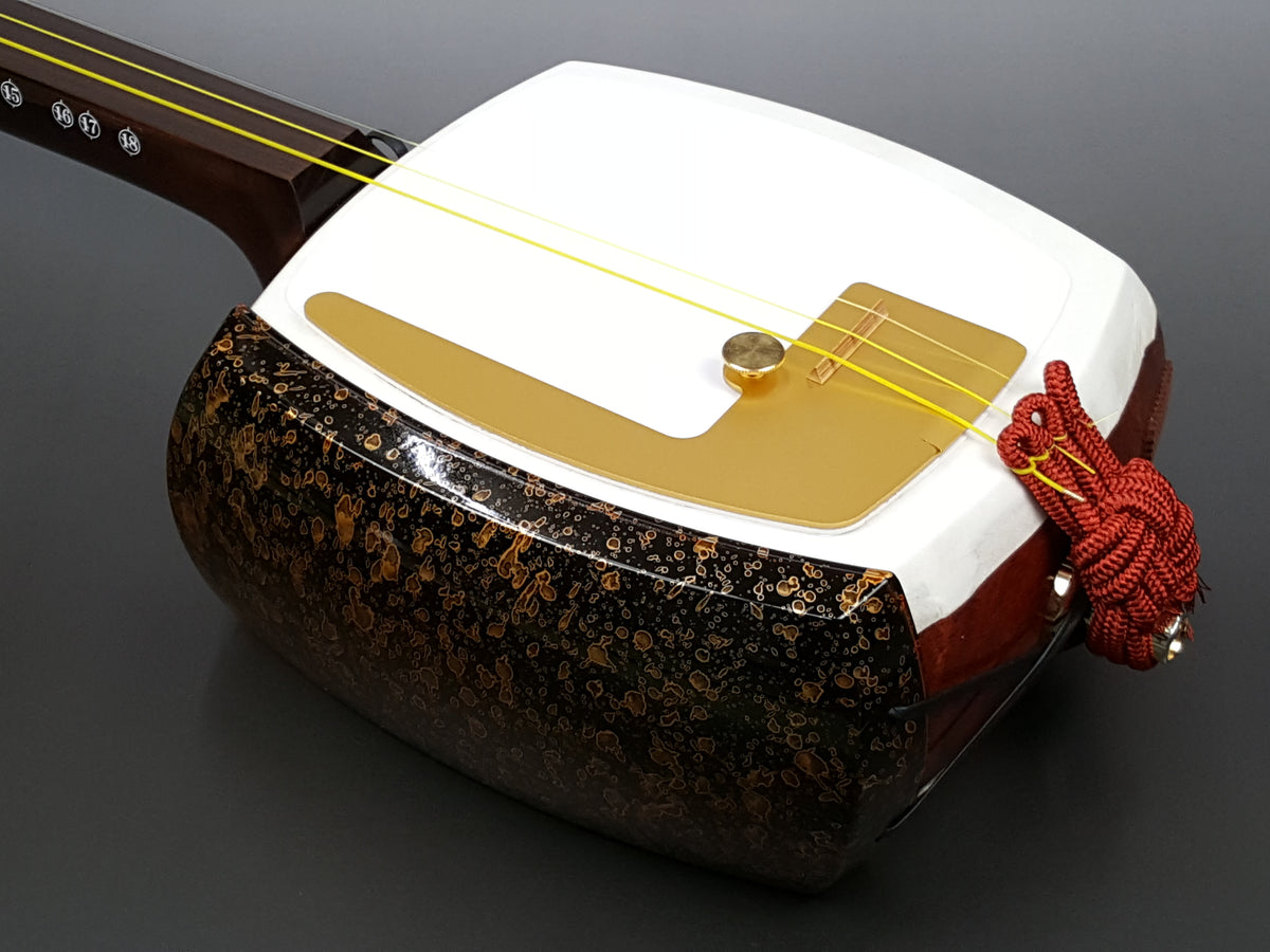 三味線 細棹 トチ入り紅木 一本溝 丸打胴 犬皮 和楽器