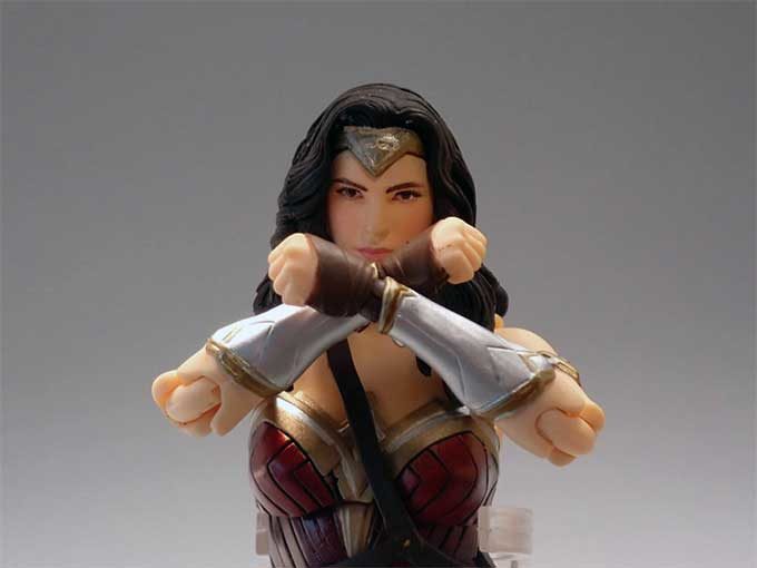 MAFEX ワンダーウーマン（ジャスティスリーグ）感想 | ウォルクラフト
