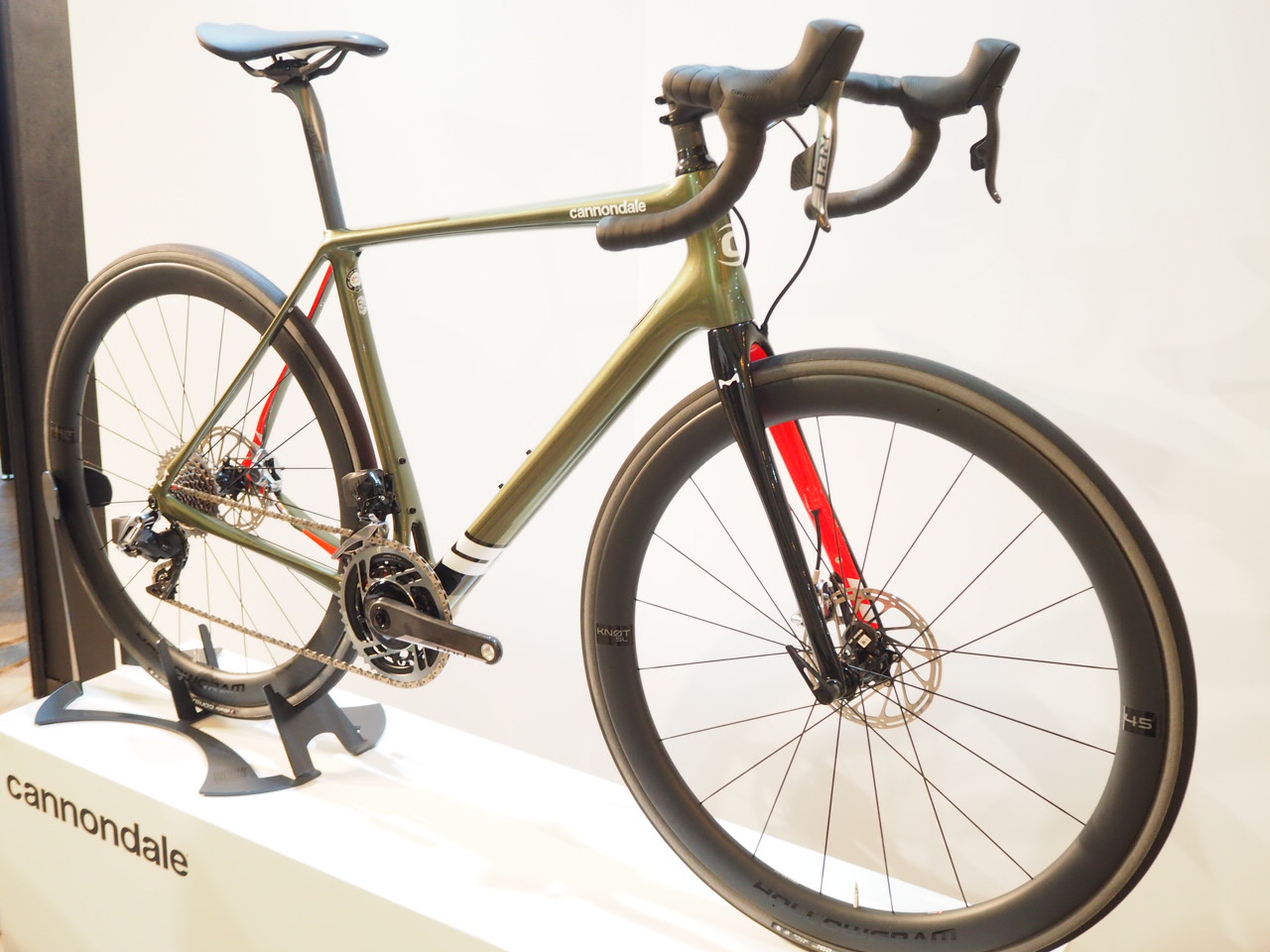 CANNONDALE(キャノンデール) SYNAPSE(シナプス) Hi-Mod Red eTap AXS