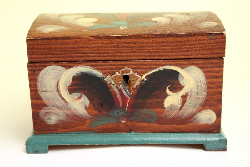 北欧アンティーク 伝統柄/木箱 鍵付き 北欧雑貨coco varie