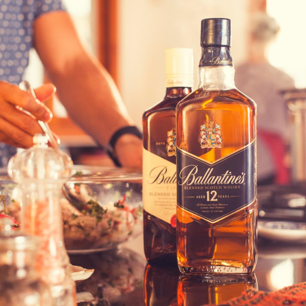 バランタイン12年 | ANA DUTY FREE SHOP