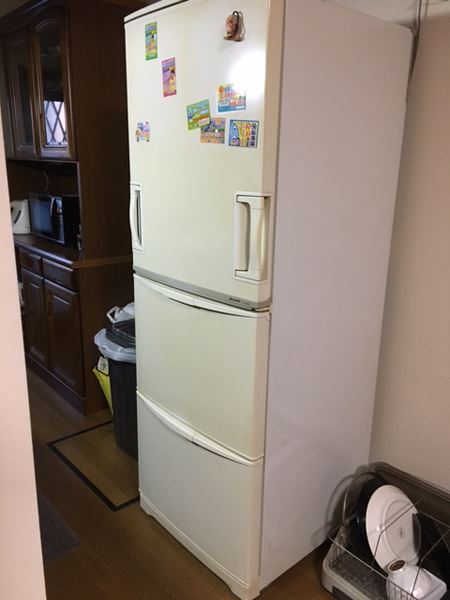 冷蔵庫の両開きのレビュー！どっちもドアはシャープがもつ特許です 911