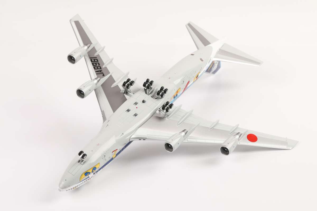 ANA 全日空 B747 スヌーピージェット 1/400 シルバーJA8961 ANA 全日空