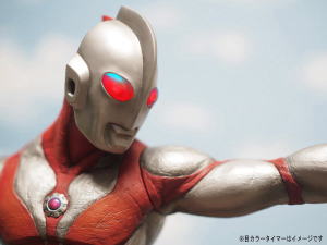 CCP ウルトラマン パワード ハイスペックVer. (目・カラータイマー発光