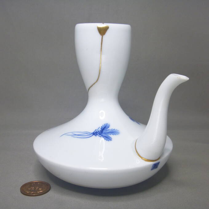 三藤るい 唐津徳利 金継ぎ 三藤るい 唐津徳利 金継ぎ 徳利・盃