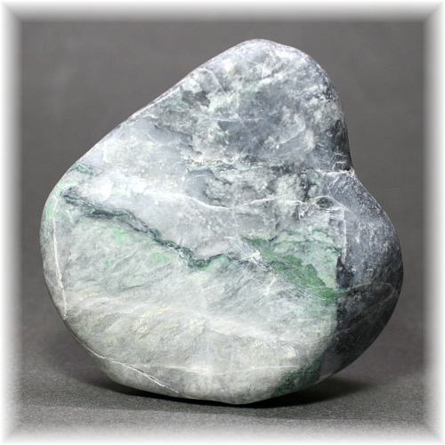 ☆翡翠原石☆糸魚川硬玉【小滝・川ズレ・507g】 糸魚川翡翠:原石:小滝