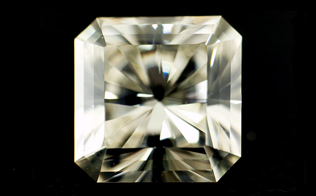 Jカラー】 天然ダイヤモンド ルース (裸石) 0.696ct VVS-2 【AGTジェム
