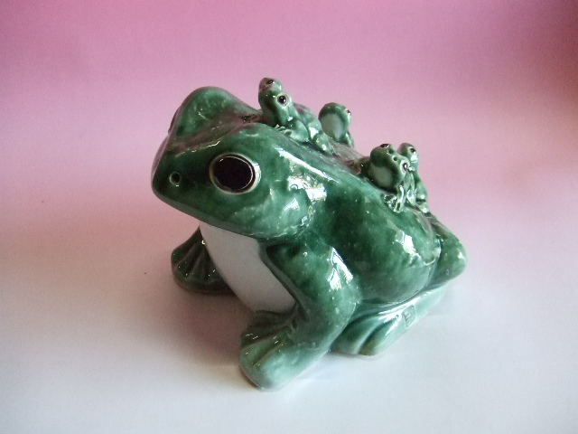 むかえる六蛙（青8号）｜中村陶器 信楽焼の通販サイト （滋賀/陶器
