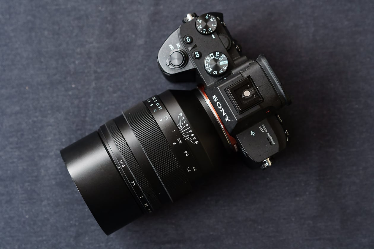 Zenit officially announced the new 50mm f/0,95 E-mount lens