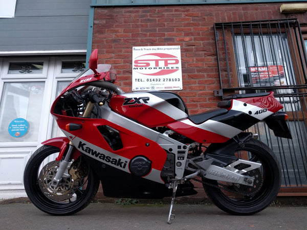 1990 Kawasaki ZXR400-H2 | STP Racing Products