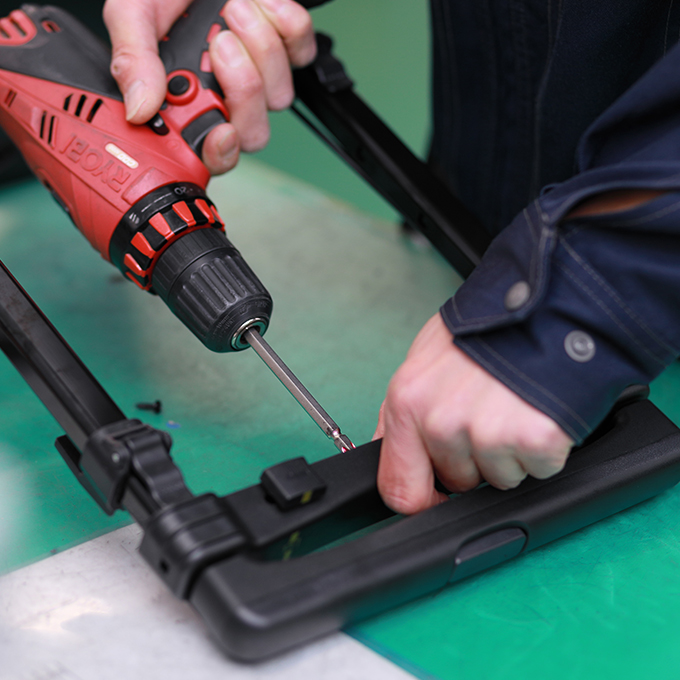 ⭐️ 極 美 品 ⭐️SWANY スワニー 543 ダマスコ ブラック D-543 ダマスコ (M18) ブラック <4輪ストッパー付> 【アウトレット】