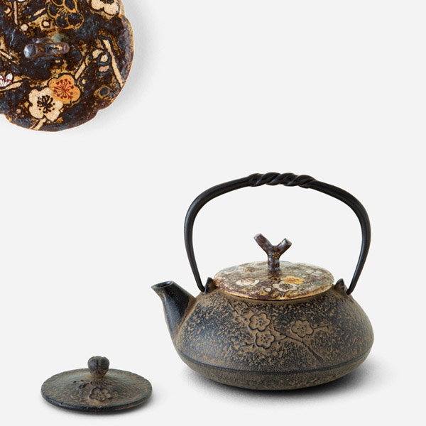 鉄瓶急須 金銀彩枝梅 | 西川貞三郎商店