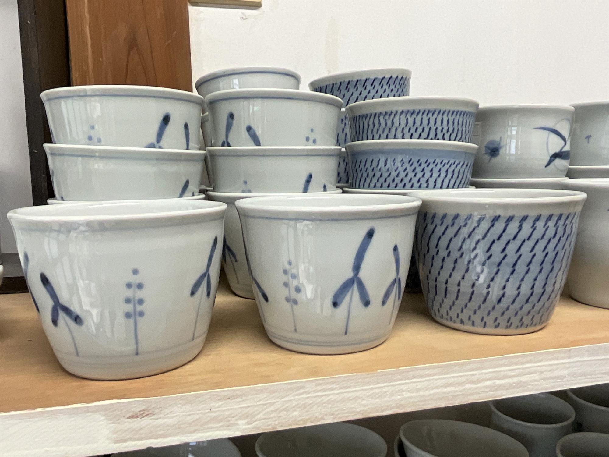 NO 185砥部焼きと思いますが分かりません。 NO 185砥部焼きと