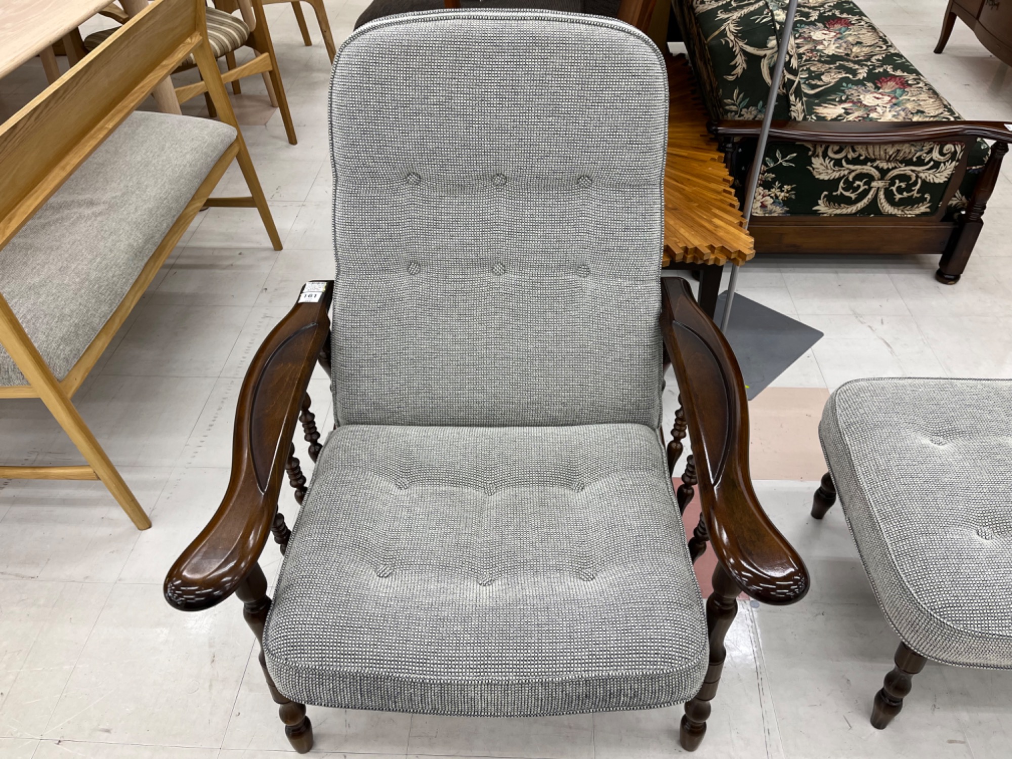 お値段見直しました！ karimoku(カリモク)のコロニアルシリーズ