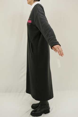 ポリ裏起毛ジャージー深Vネック3Dコクーンロング丈ワンピース 商品詳細