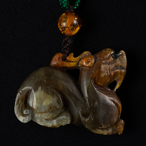 和田玉 貔貅(ヒキュウ) GK114 | 和田玉・天珠販売 アンティークキャス