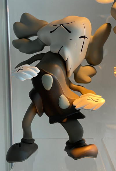 KAWSのROBERT LAZZARINIバージョンのCOMPANIONフ KAWS, Robert