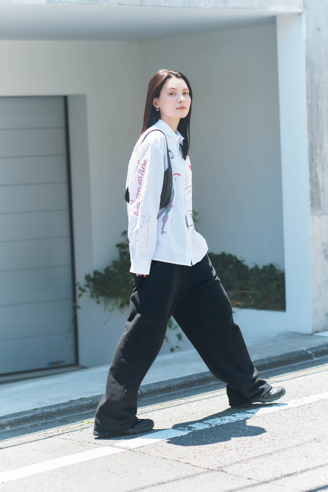 Rachel着用GADID ANONIEM DENI / NAVY gadidanoniem レイチェル ネイビー