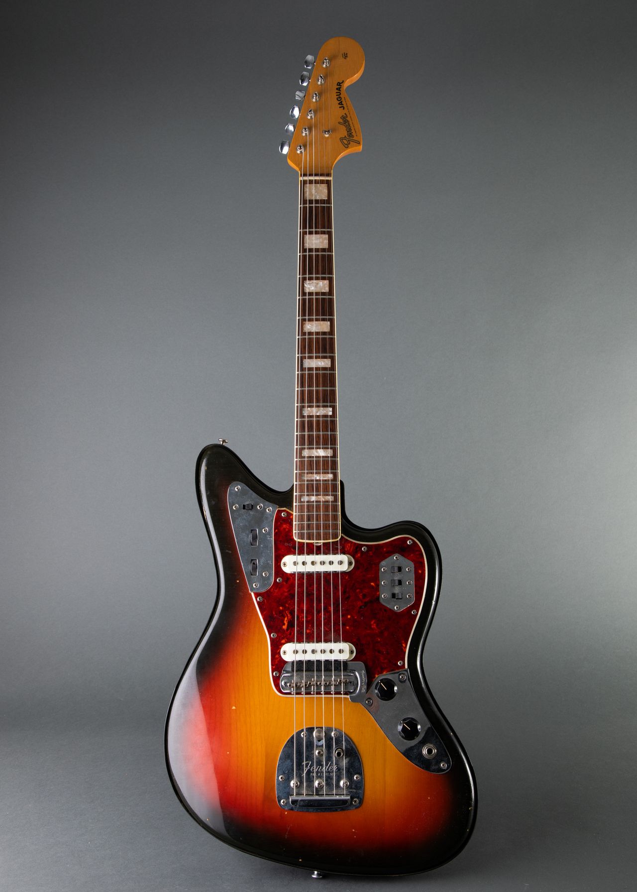 Fender JAGUAR (1990年代製) Sunburst Oシリアル Fender JAGUAR （1990